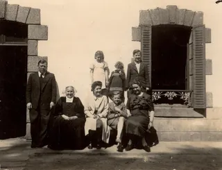 000-2008-olympemessageralainlemourouxangelelorcymai1940lalogecharlotte.webp
